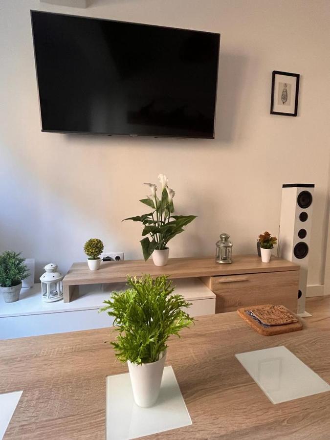 Piso Agradable Cerca De La Playa Apartment อัลเมรีอา ภายนอก รูปภาพ